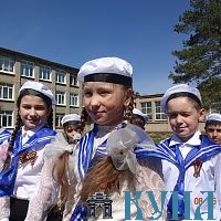 Торжественный марш накануне Дня Победы в Речицкой школе