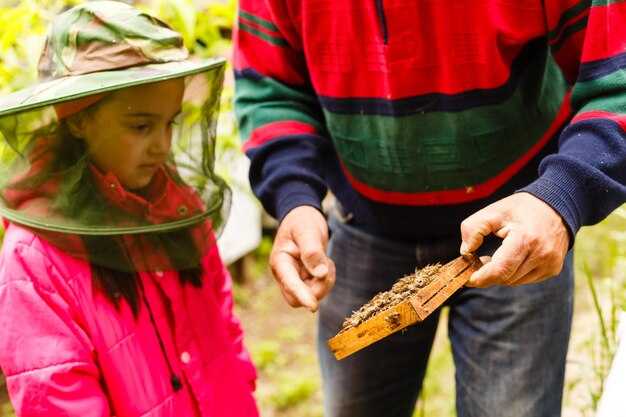Взаимодействие медоносных пчел с другими насекомыми