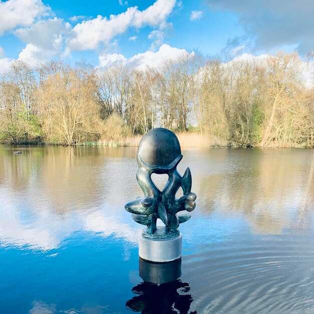 Как тяжёлая вода влияет на биологические системы?