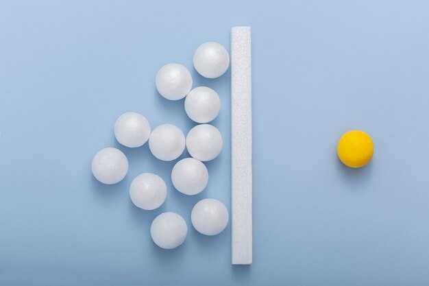 Количество белых шариков в ящике